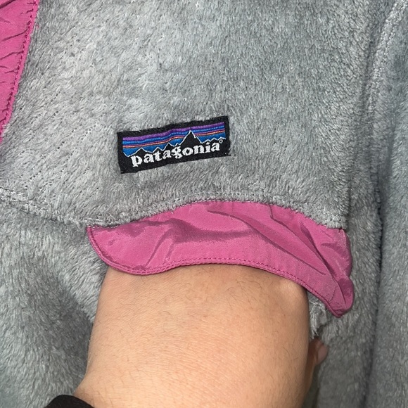 Patagonia Re-tool Snap-T Gray and Pink Pullover - Picture 3 of 7